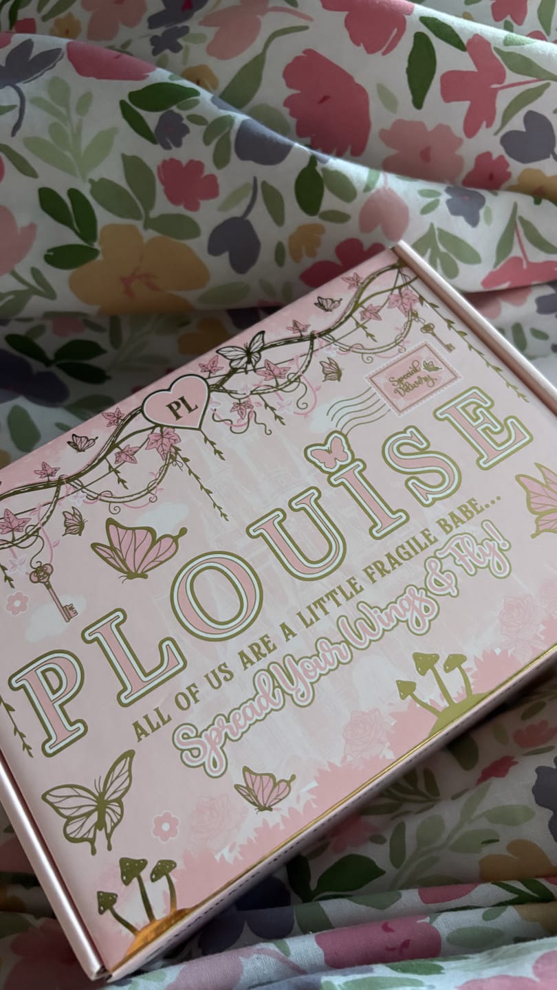 Customer photo review of P.Louise The Cheek Of It Baked Bronzer Powder