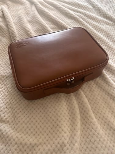 Customer photo review of CLOSE UP LUXURY HAND BAG BY TCC