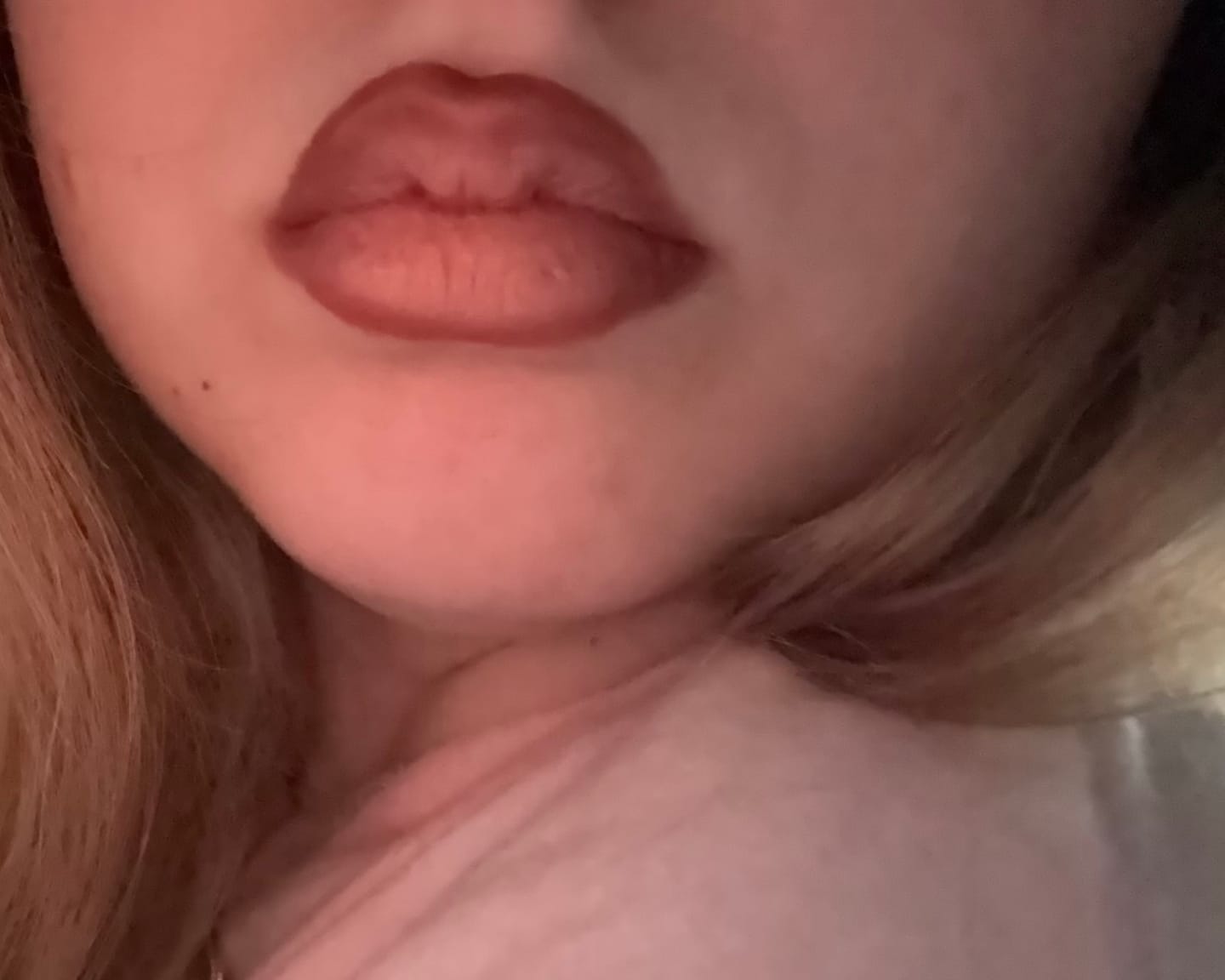 Reseña de la foto del cliente del kit de lápiz labial y delineador de labios Kiss and Makeup de P. Louise