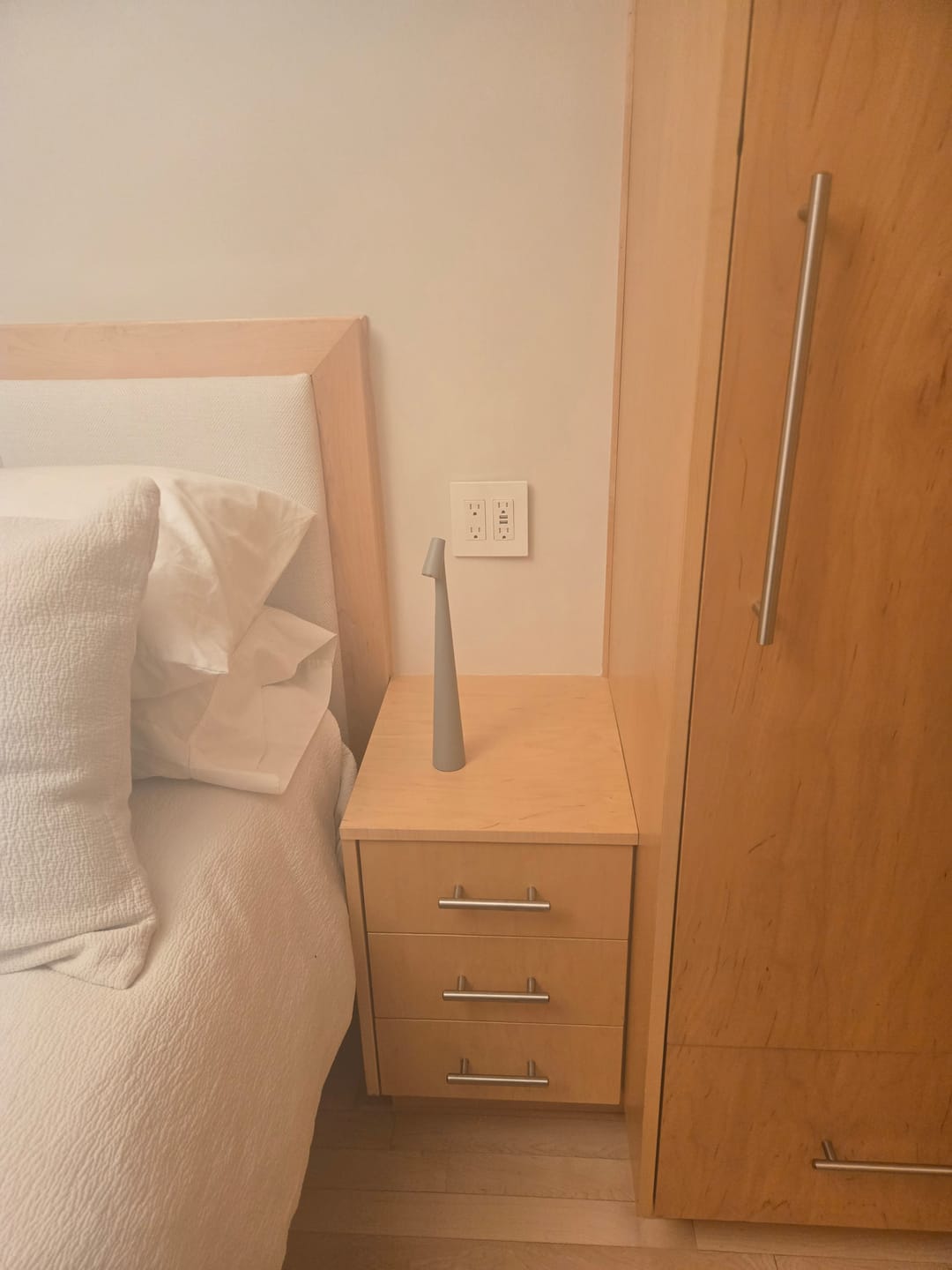 Customer photo review of Kalem™ Sculpting Table Lamp