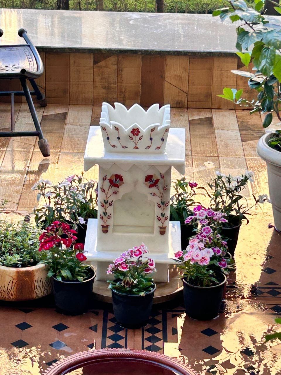 Customer photo review of Marble Tulsi Pot, White Inlay (Small) - Handicraft Bazaar