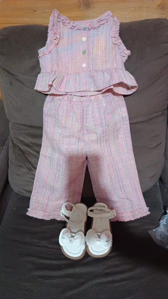 Customer photo review of Flare Top and Loose Pants Set