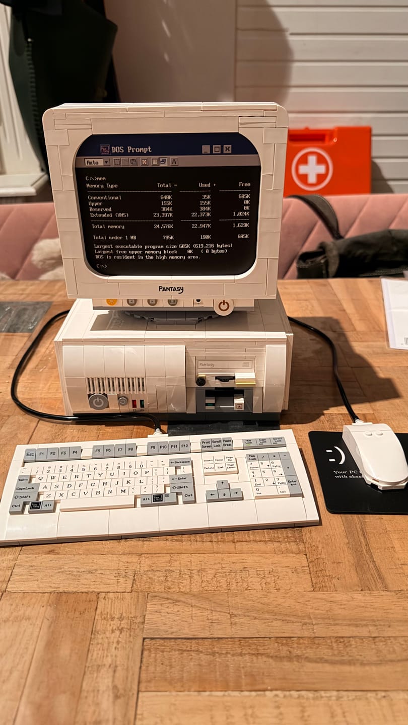 Customer photo review of Pantasy Retro 90s PC 85005