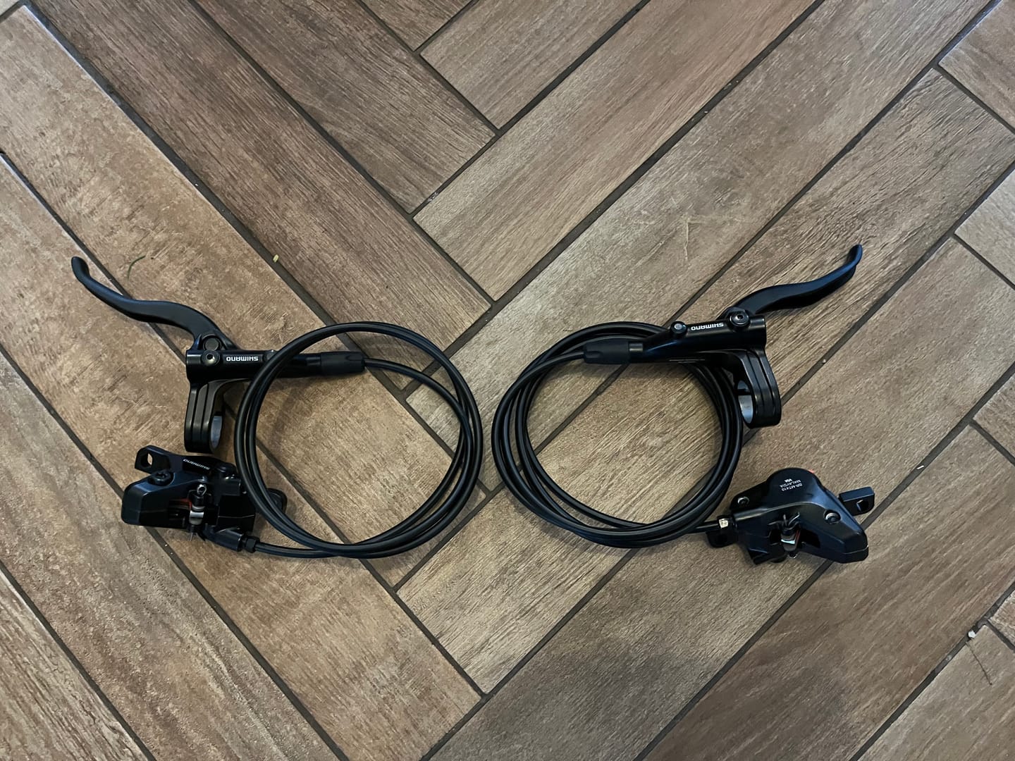 Customer photo review of Shimano Deore BR-MT410 / BL-MT410 Disc Brake Set