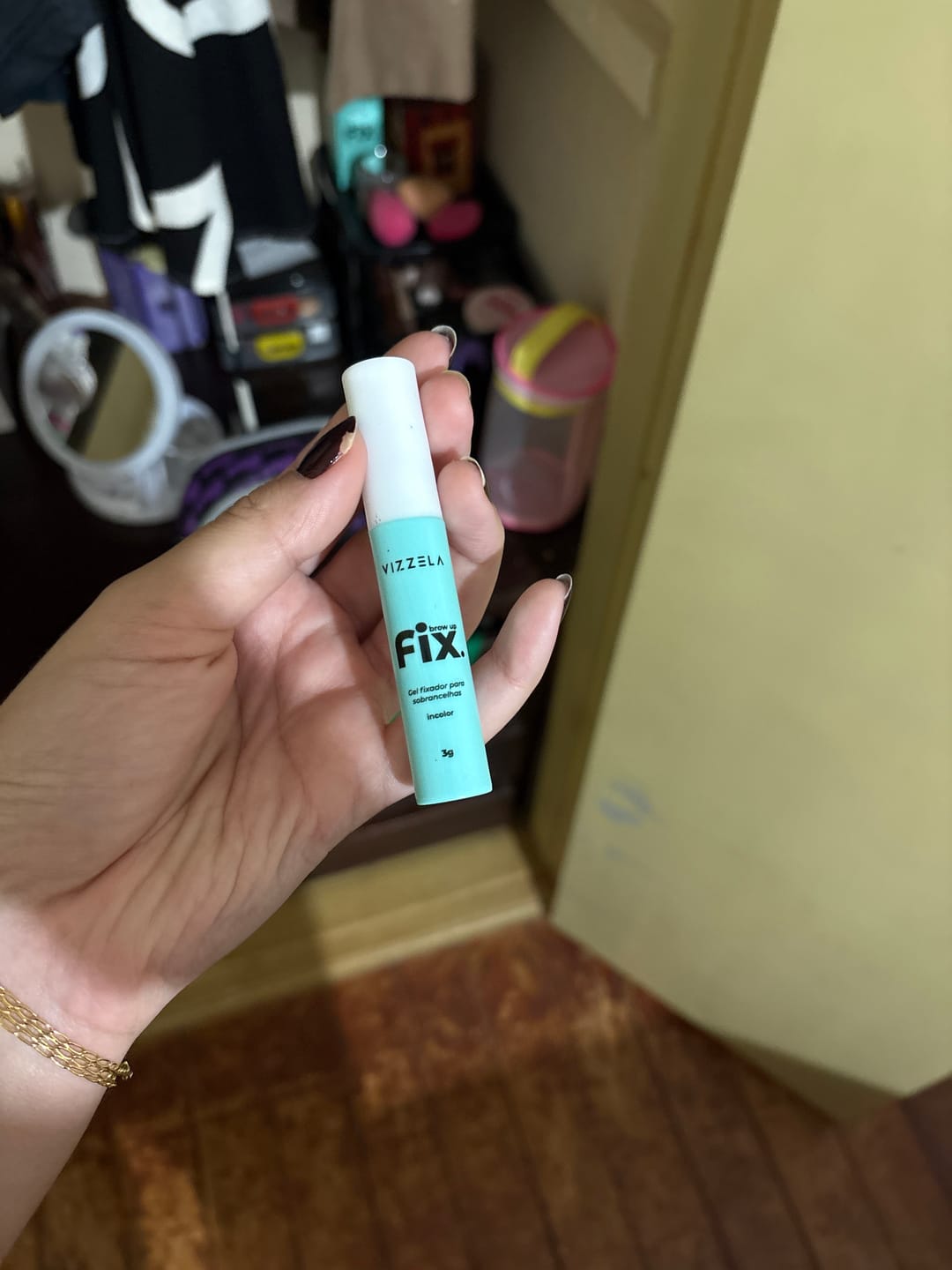 Customer photo review of Brow Up Fix - Gel Fixador para Sobrancelhas – Vizzela