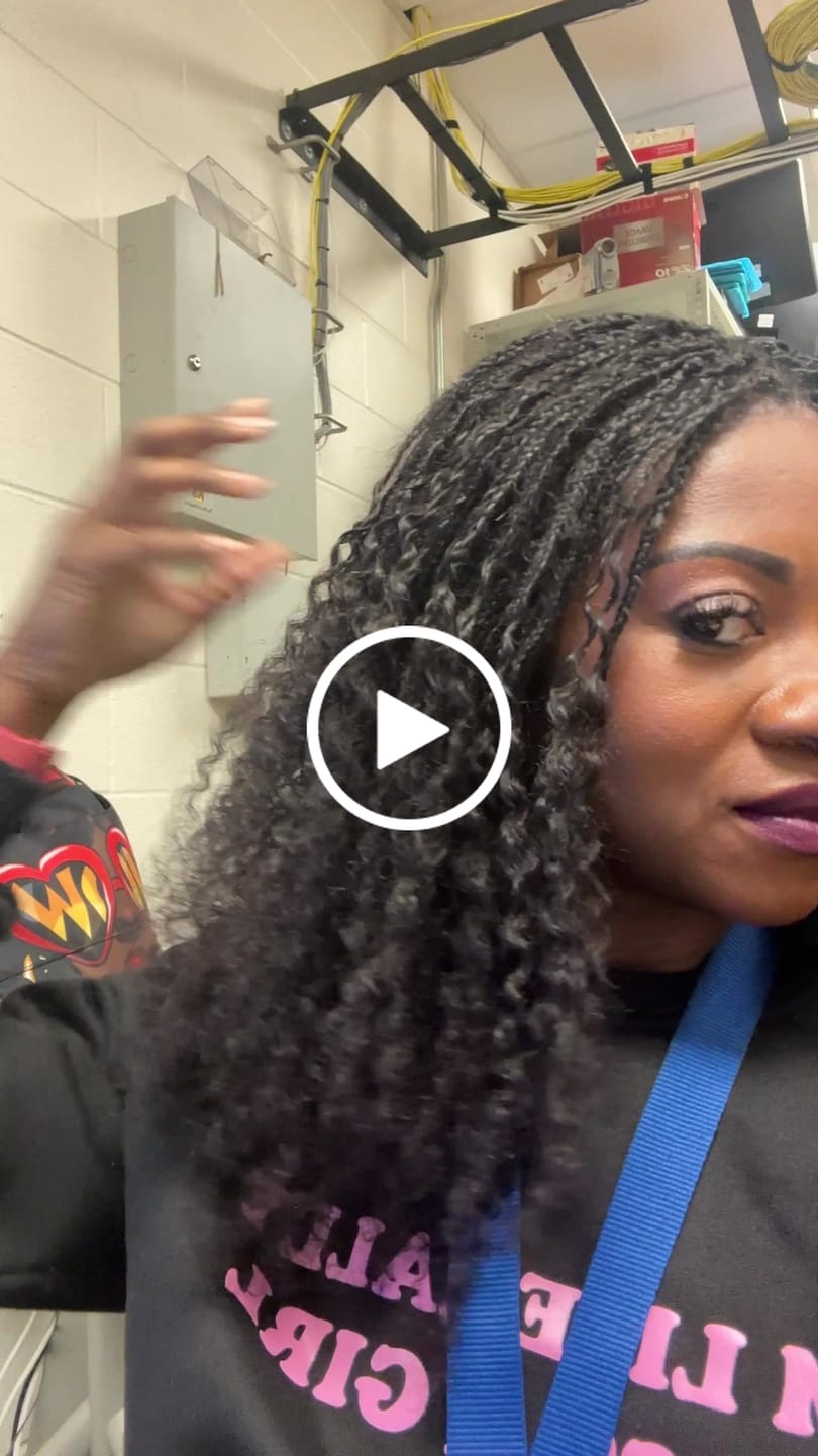 Customer video review of Multi-Textured Kinky Curly Bulk Hair Extensions for Braiding
