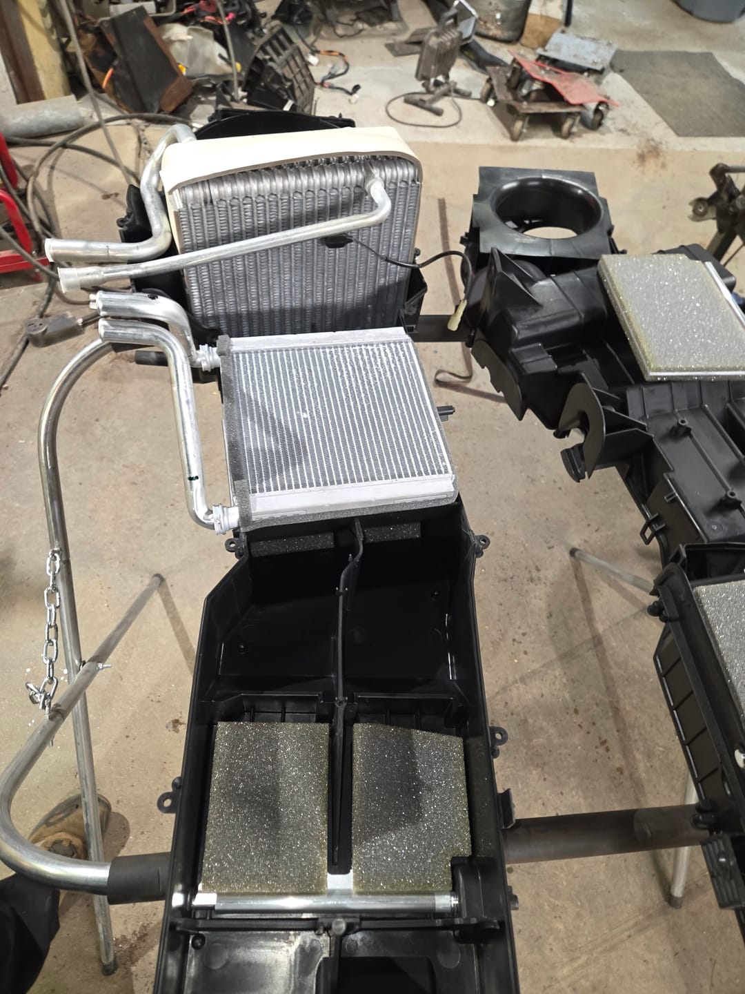 Customer photo review of 3rd Gen Ram (02-09) Complete Repair Kit (Single zone, no rear vent) Blend door USA