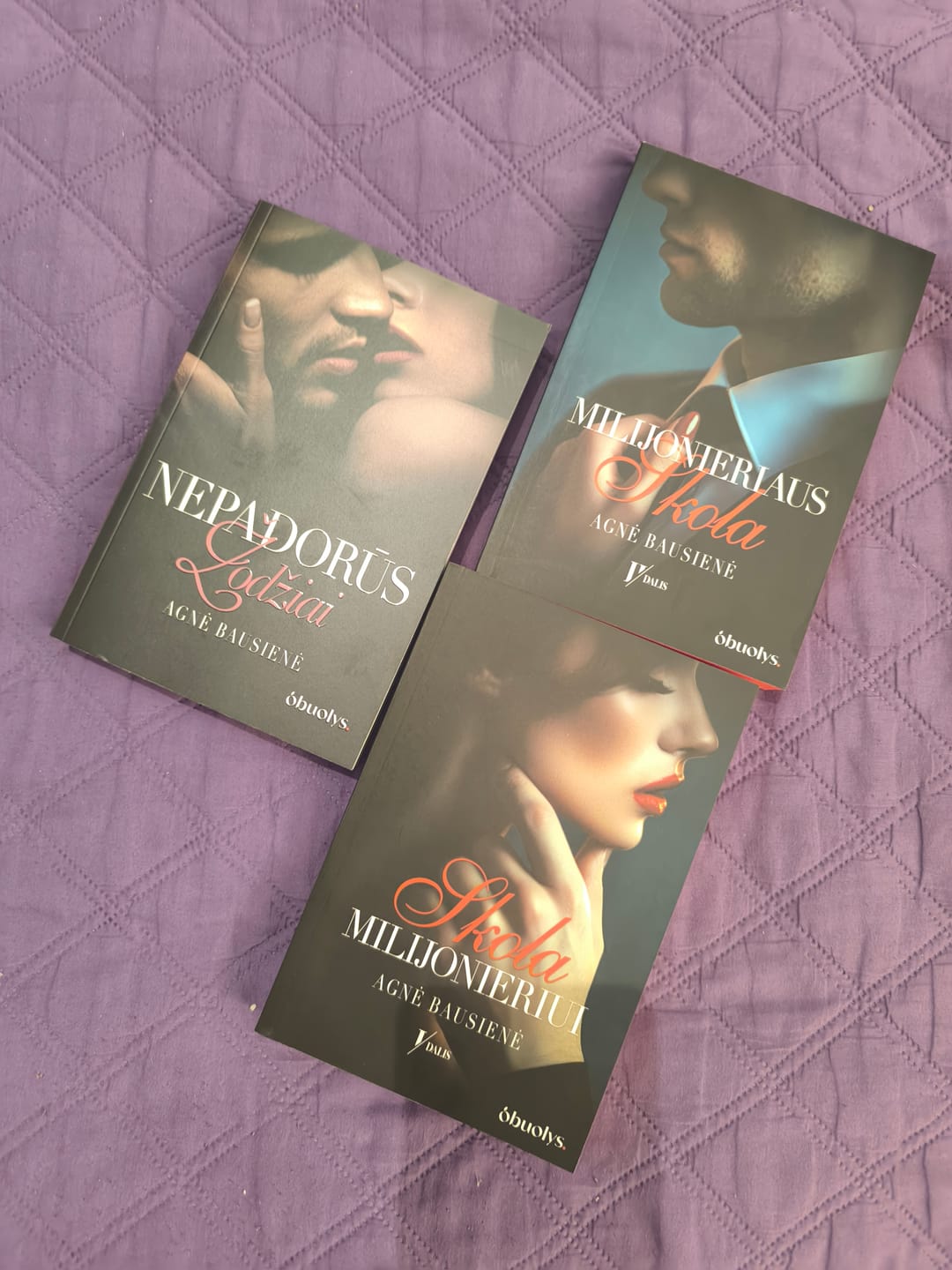 Customer photo review of Nepadorūs žodžiai: karštas romanas apie geismą, paslaptis ir išlaisvinantį atvirumą