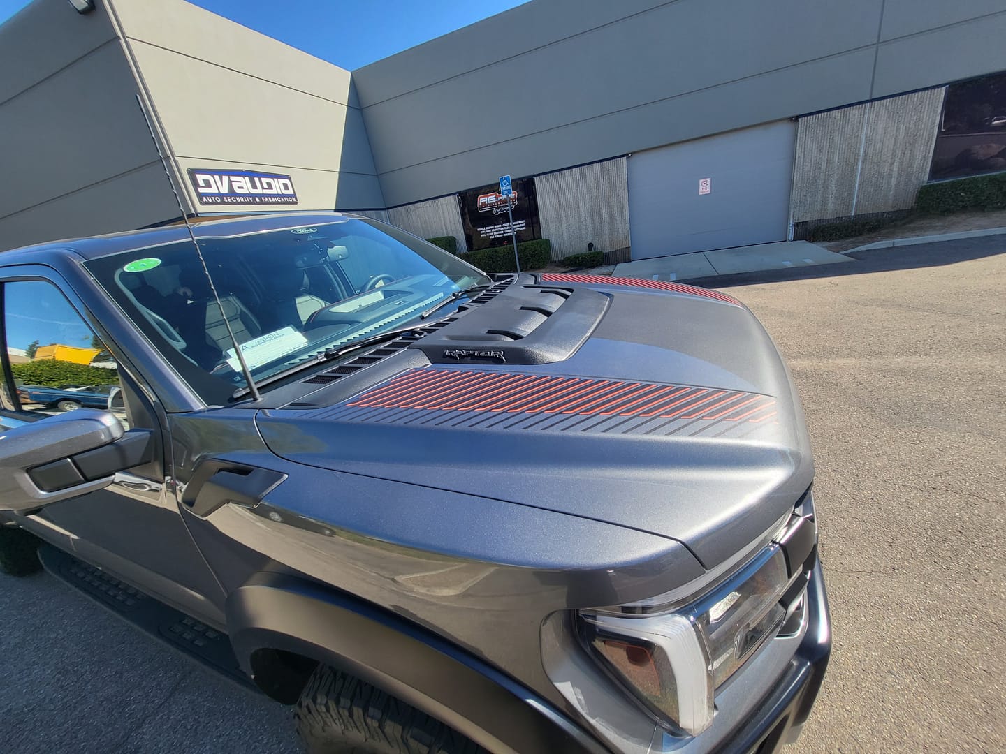 Customer photo review of 2024 F-150 Raptor Bedside Decal Full Set Fits 21-24 - Gradient Fade Strips