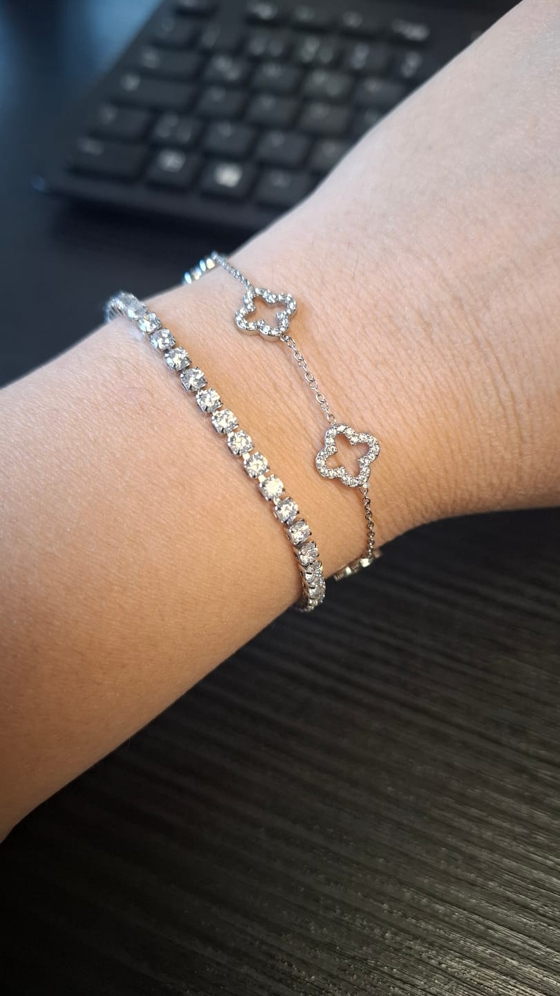 Customer photo review of Spring Lucky Leaf Armband 14K Vergoldet