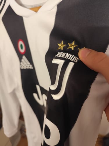 Customer photo review of Cristiano Ronaldo Juventus 2018 2019 Long-Sleeve Retro Jersey Trikot