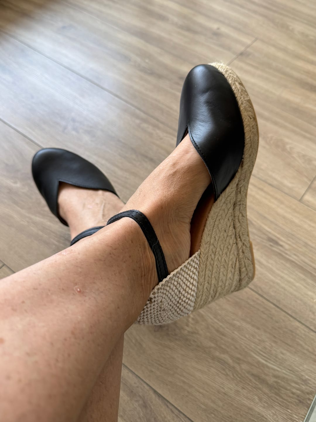 Customer photo review of Marbella Cuero Negro