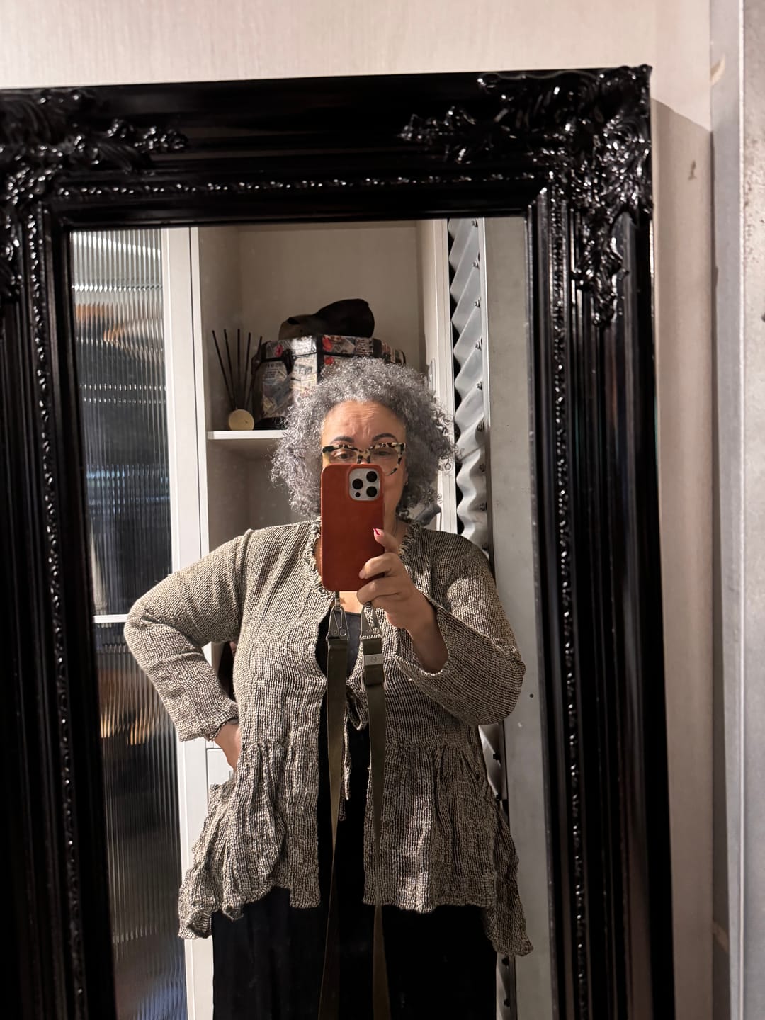 Customer photo review of Maelis Linen Top in Onyx