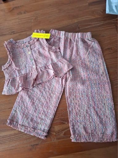 Customer photo review of Flare Top and Loose Pants Set