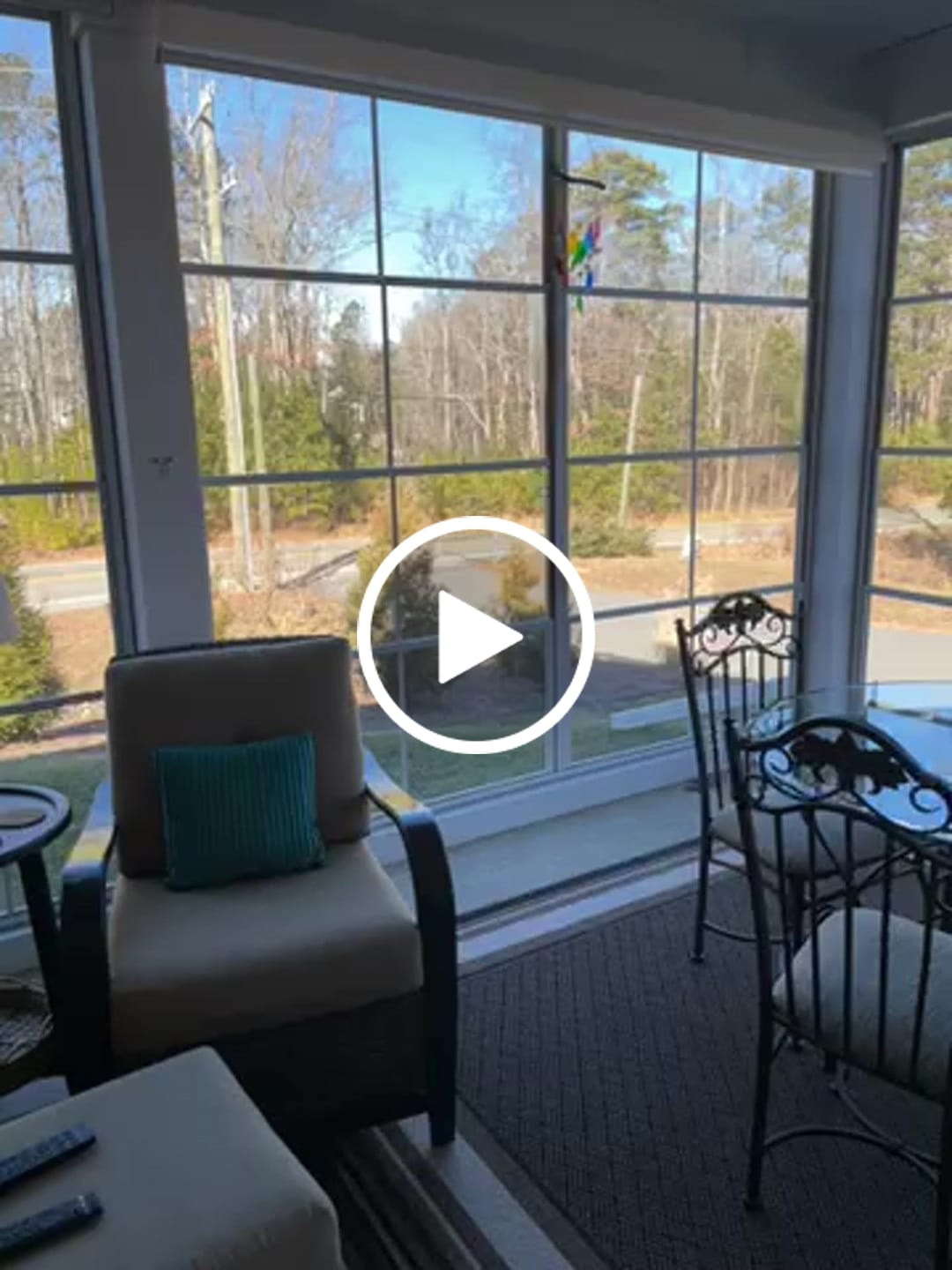 Customer video review of SmartWings Motorized Light Filtering Solar Shades 1%/3%/5% Openness Aventus