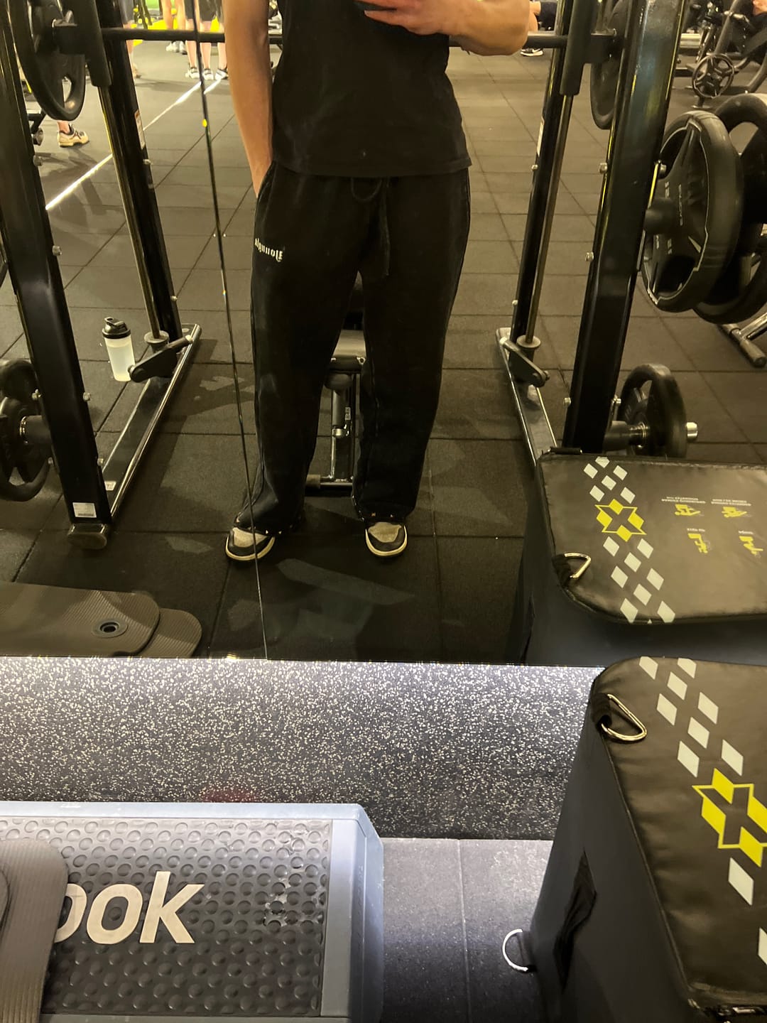 Customer photo review of 2087 - Stud Sweats