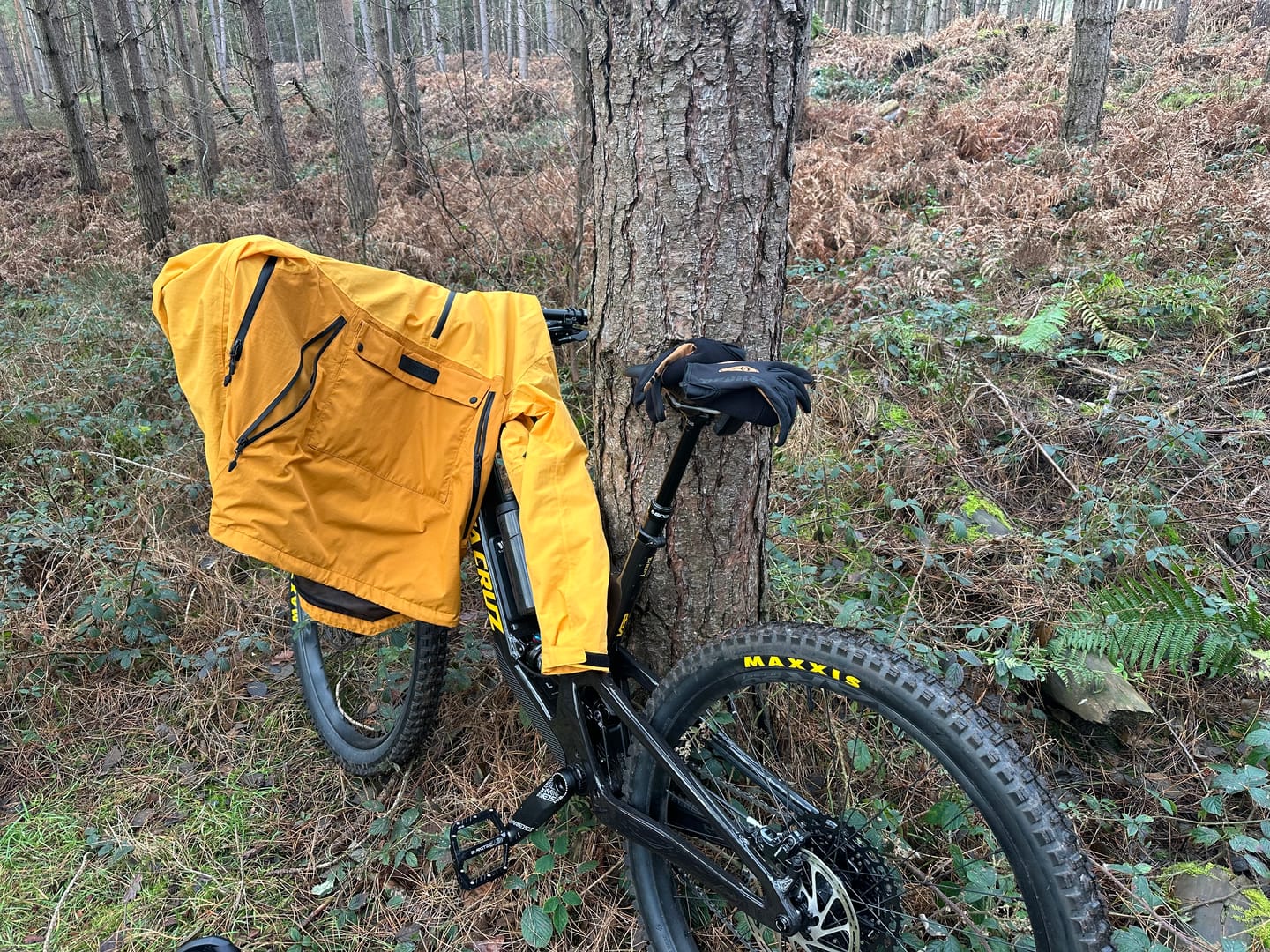Customer photo review of Ripknot™ | Waterproof Anorak | Radiation Yella