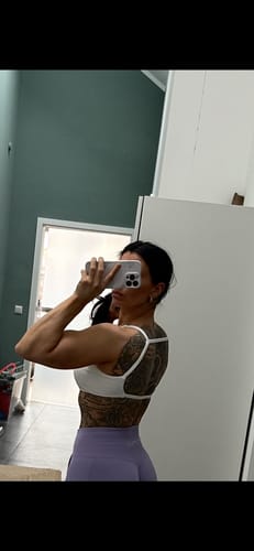 Customer photo review of DAVOMI High Neck Strap Sport-BH - Cream White