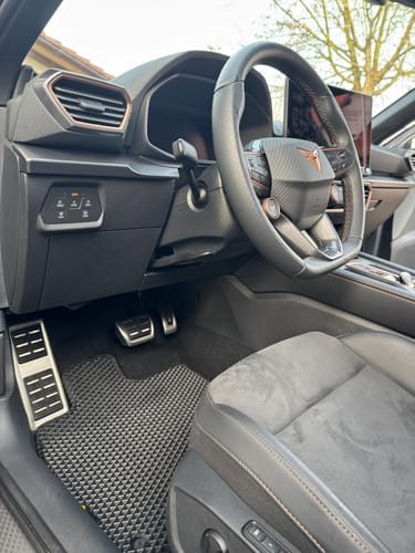 Customer photo review of Auto Fußmatten nach Maß - Komplettset