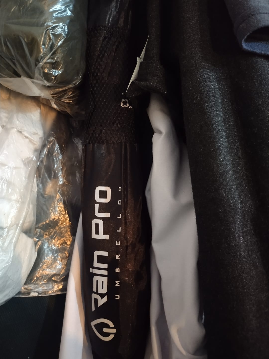 Customer photo review of UV Protected Umbrella - Unbreakable | Windproof | Waterproof - Rain Pro Amazon Lot