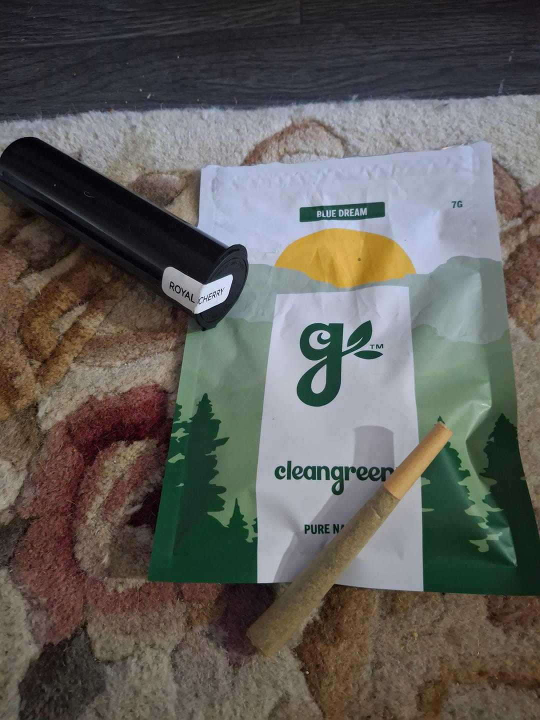 Customer photo review of Blue Dream Pre Roll 1 Gram - 6ct.
