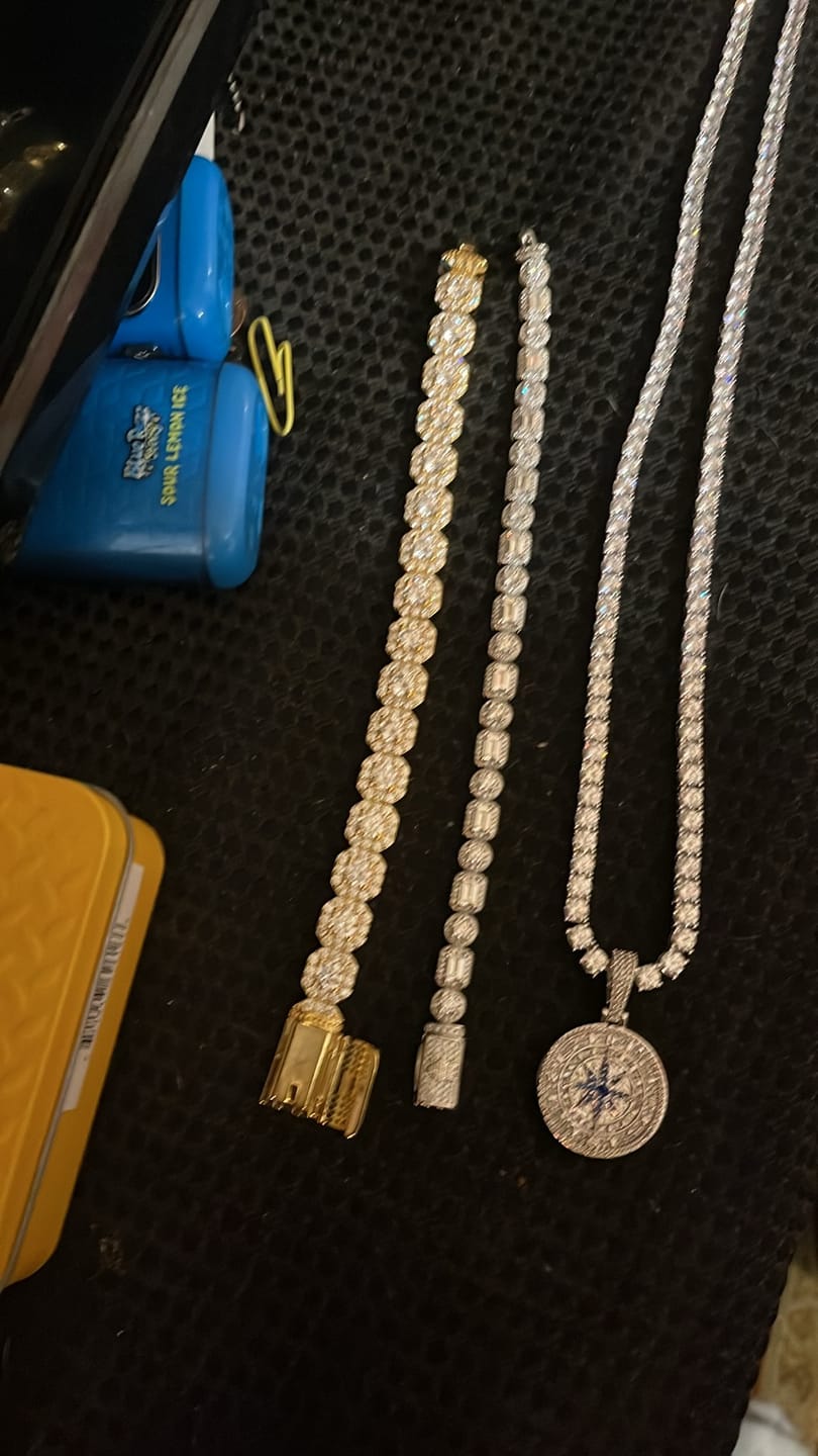 Customer photo review of 5mm Tri-Blue Diamond Tennis Bracelet - White Gold