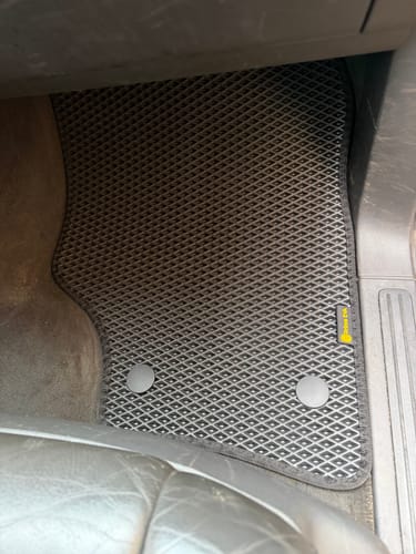 Customer photo review of Auto Fußmatten nach Maß - Vorne
