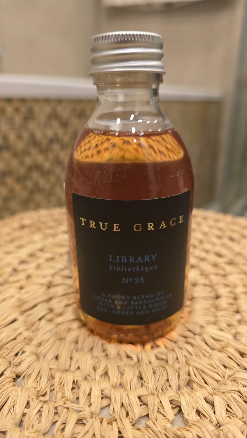 Customer photo review of Library 200ml Room Diffuser Refill