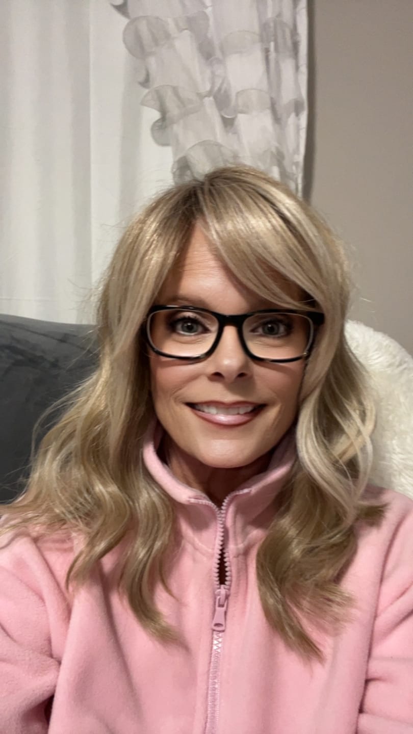 Customer photo review of LOVE SPELL - Neutral Sand Blonde