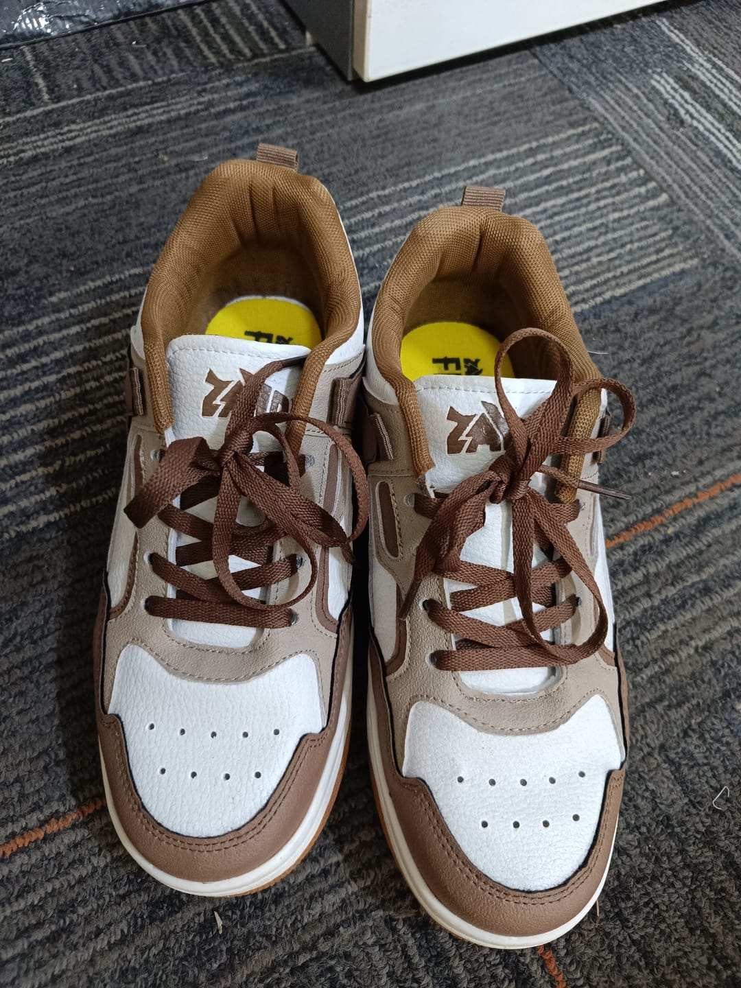 Customer photo review of COOPER Beige Brown