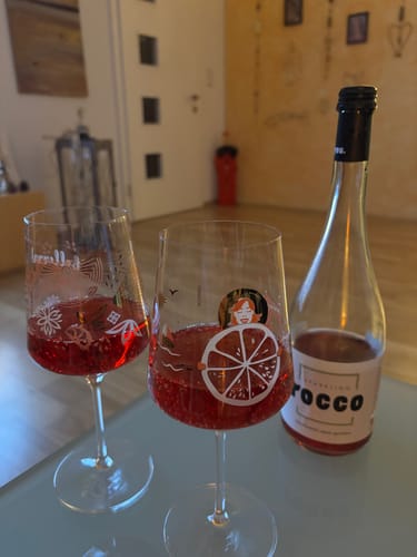 Customer photo review of Sparkling Rocco 750 ml
