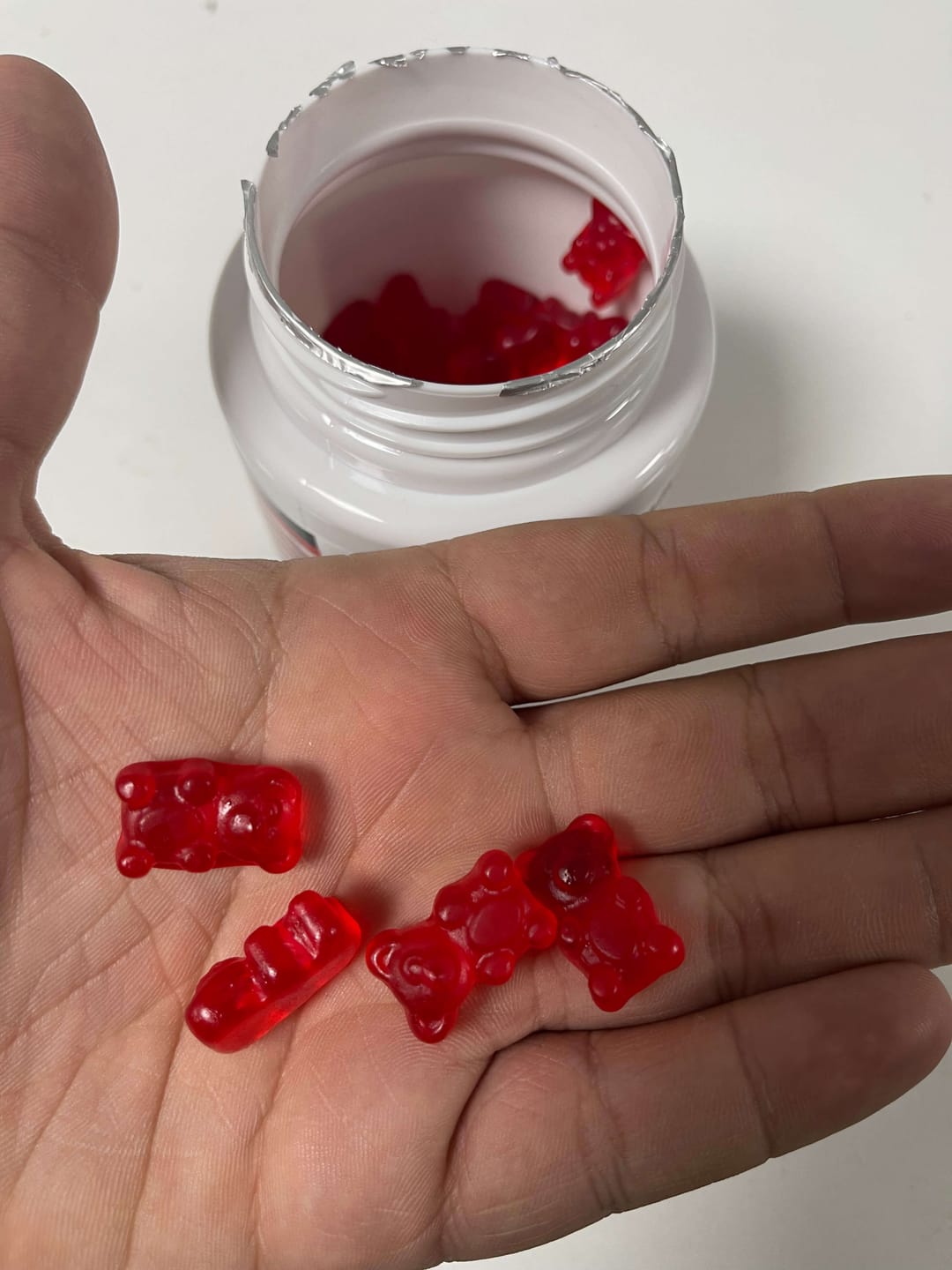 Customer photo review of Uzbionik™ Gelişim Destekleyici Multivitamin Gummy