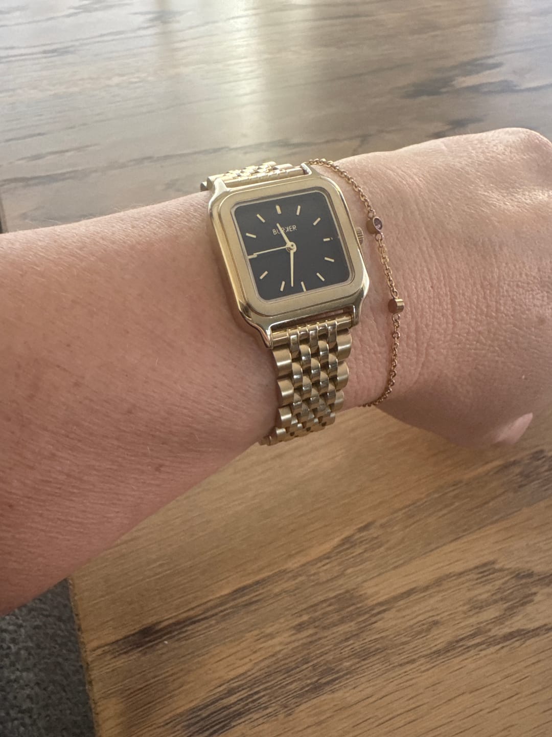 Customer photo review of Macy Gold Black