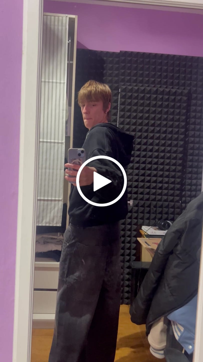 Customer video review of Zip Hoodie Heavy Blanks 500GSM Black