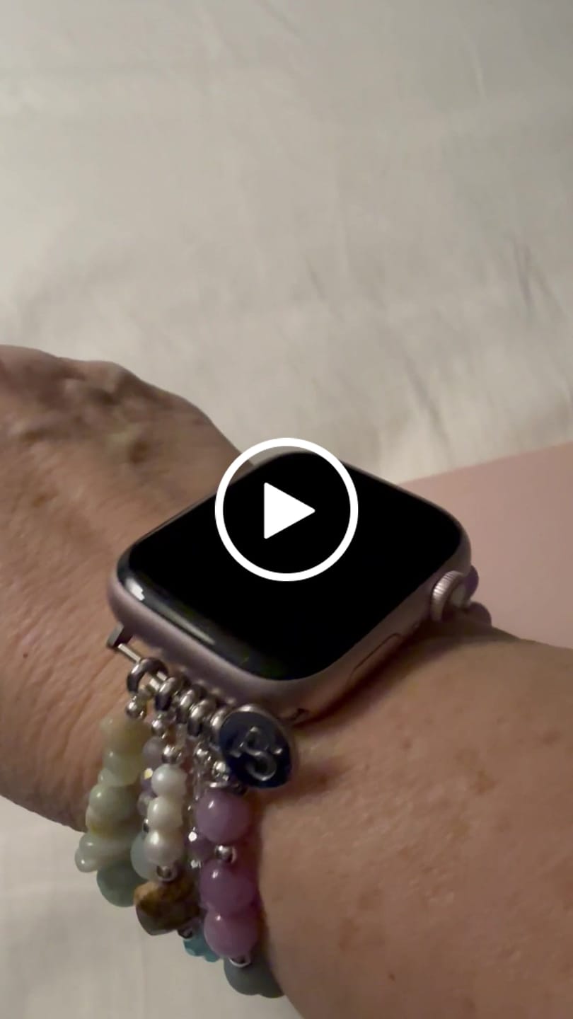 Customer video review of Seaside Dreams Stretch Apple Watch Strap