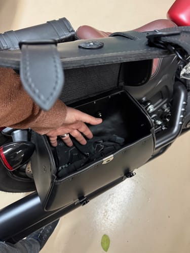 Customer photo review of 25L - SpiritBlade Large Indian Scout Bobber Leather Motorcycle Saddlebags