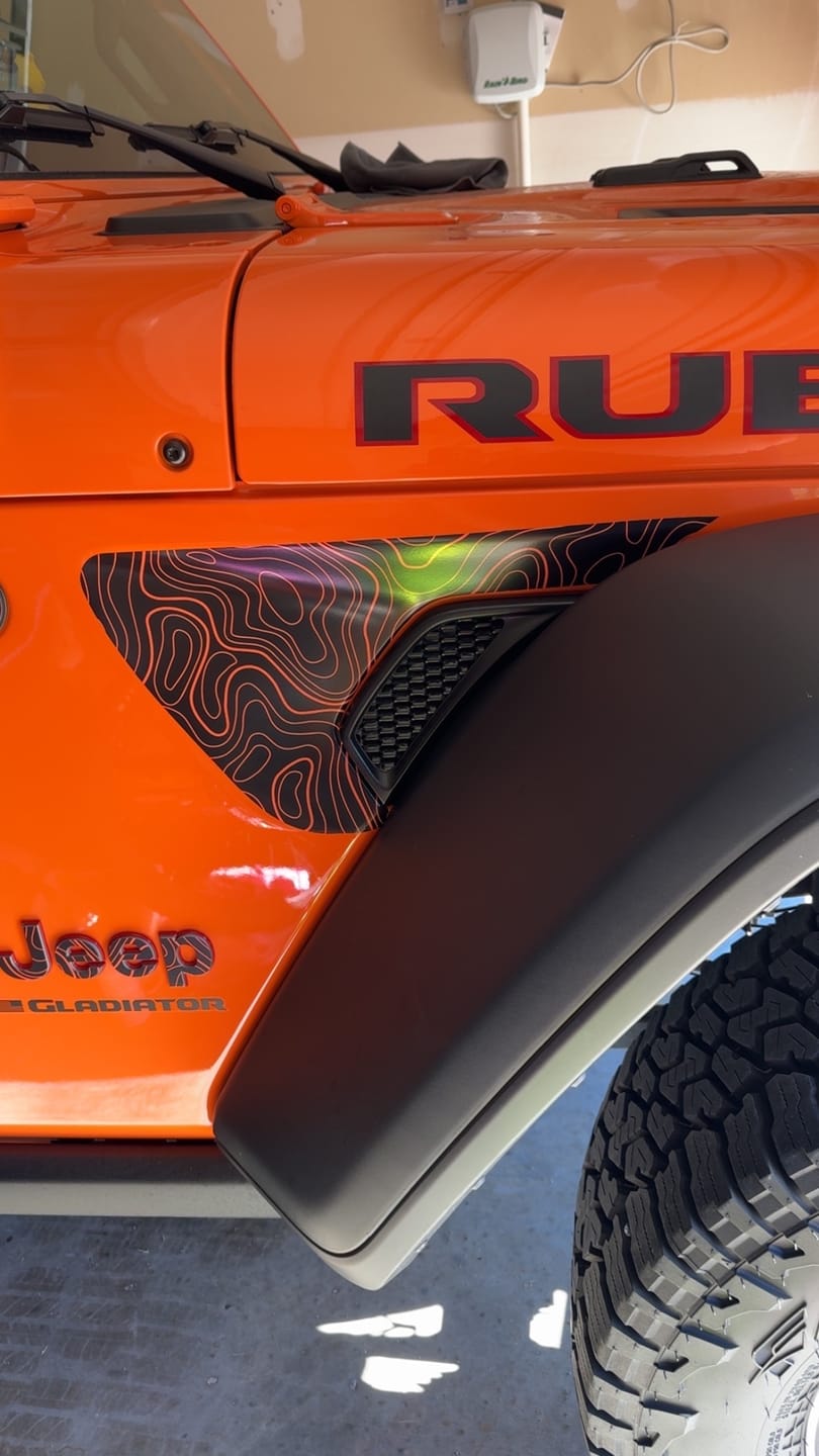 Customer photo review of Fender Vent Decal Set | Topographical Map - fits Wrangler JL & Gladiator JT