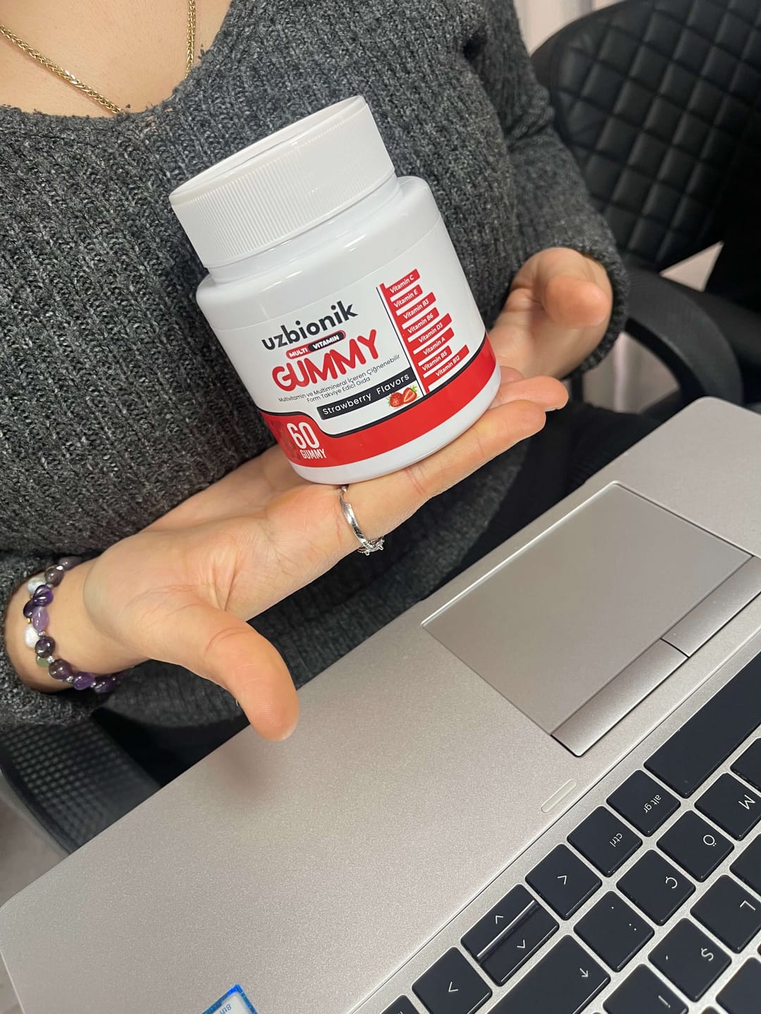 Customer photo review of Uzbionik™ Gelişim Destekleyici Multivitamin Gummy