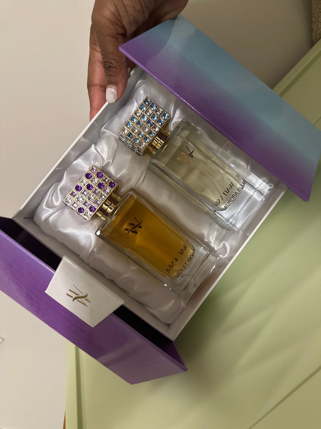 Customer photo review of 2 PIECE GIFT BOX SET - Day & Evening Perfume Collection