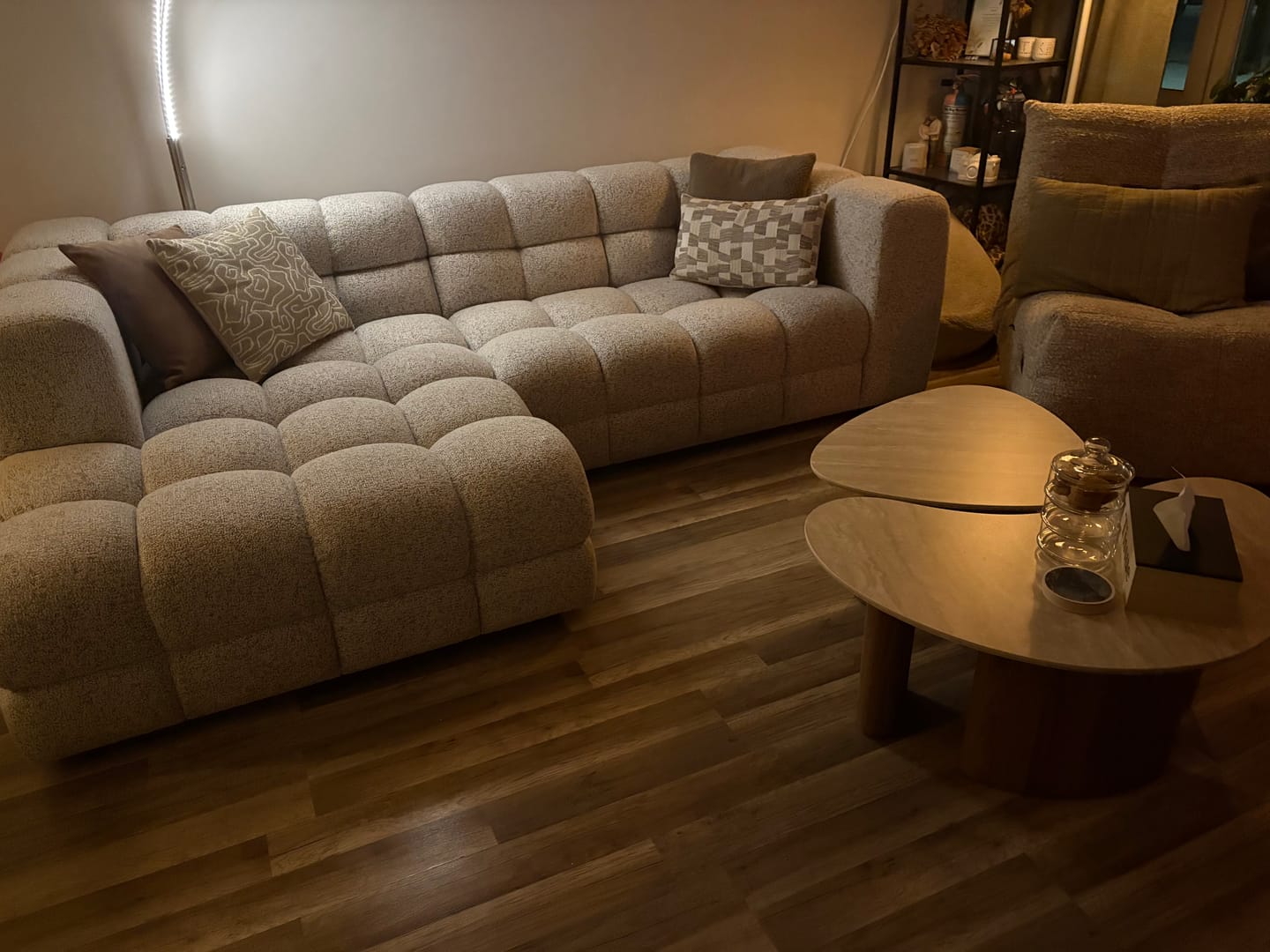 Customer photo review of Salontafel Nimva - Organisch - Keramisch Travertin - Set van 2