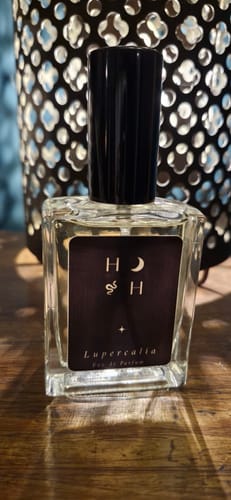 Customer photo review of Lupercalia Eau de Parfum