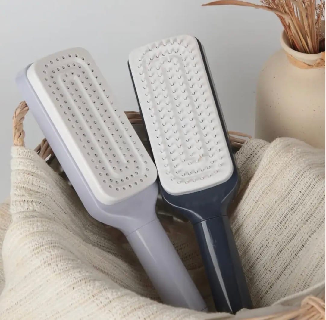 Customer photo review of Koko Self Cleaning Hair Brush