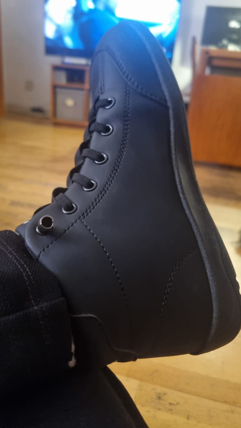 Customer photo review of Yew - Barefoot De Ocio