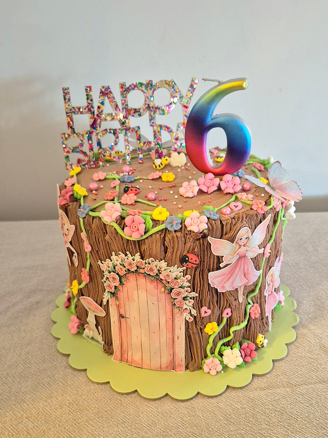 Customer photo review of Pre-cut Pink Fairy Garden - Edible Icing Images