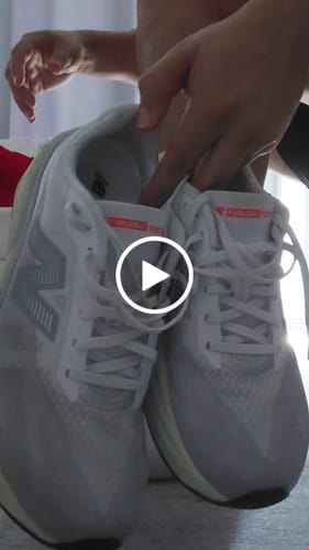Customer video review of New Balance FuelCell Rebel v5 Hombre Raincloud Mineral