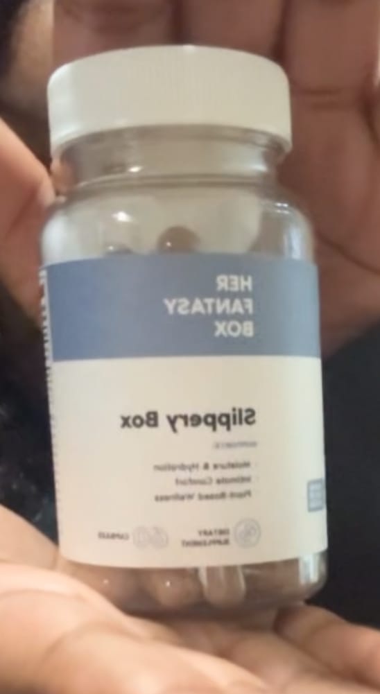 Customer photo review of Slippery Box - Slippery Elm Bark Vaginal Moisturizer Capsule - 3 pk
