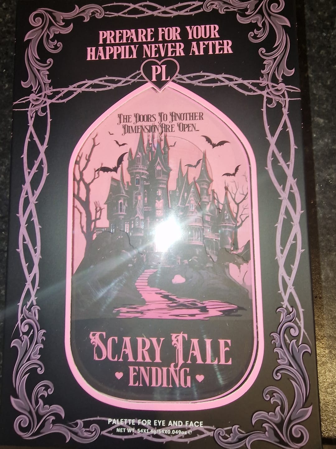 Klantfotorecensie van P.Louise Scary Tale Ending Halloween Palette