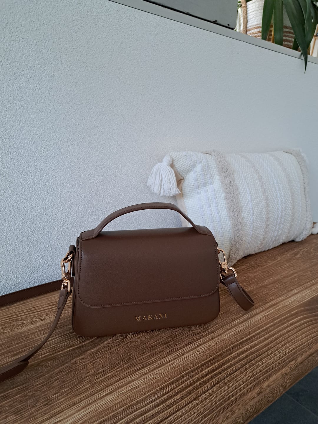 Customer photo review of NALUA - DARK BROWN