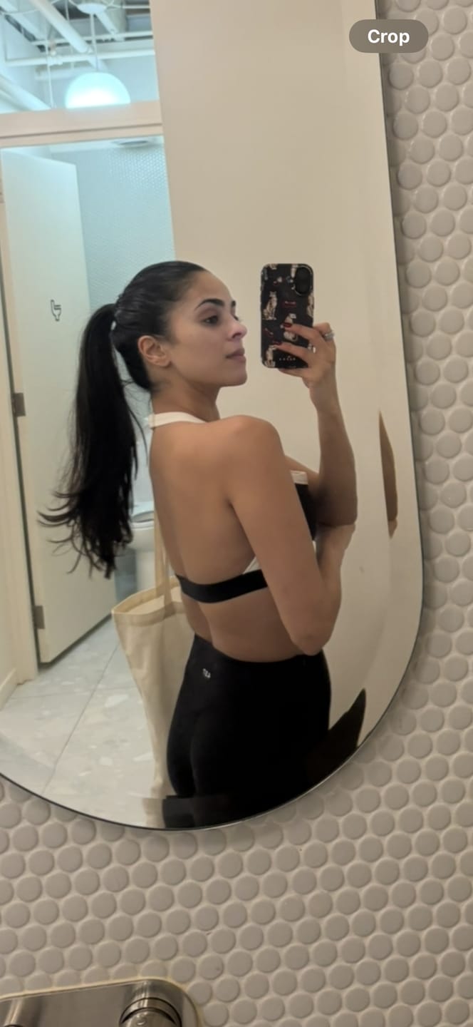 Customer photo review of The Halter Bra / Black-Cream