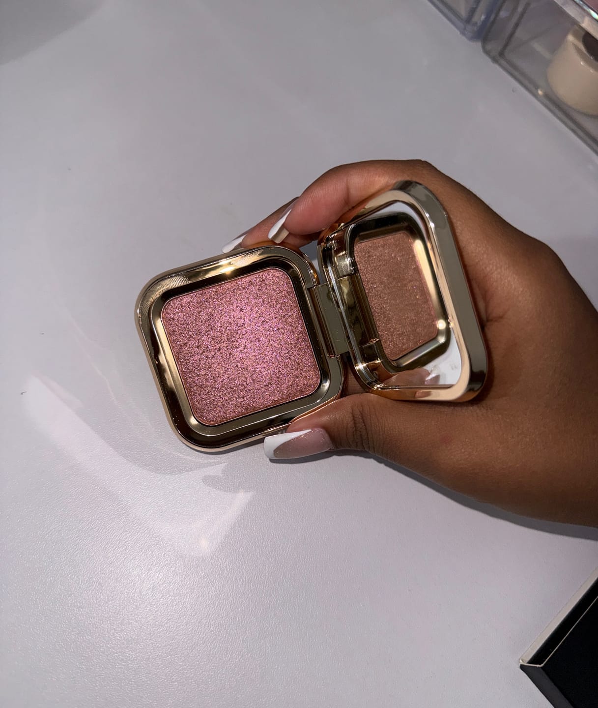 Customer photo review of ILUMINADOR COMPACTO 1ST SCENE